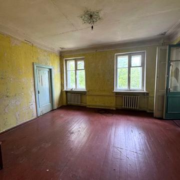 Грушевського вул., 40