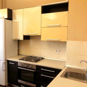 Олексія Вадатурського вул. (Маршала Малиновського), 18а