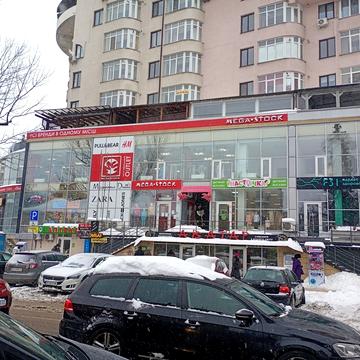 Незалежності вул., 36