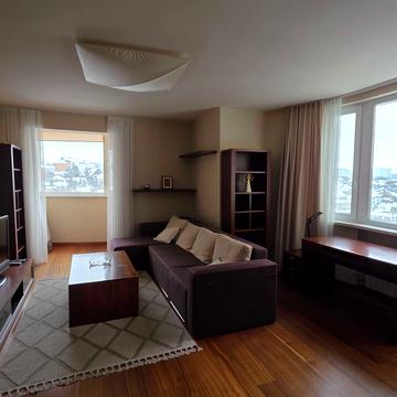 Валерія Лобановського просп., 126-Г