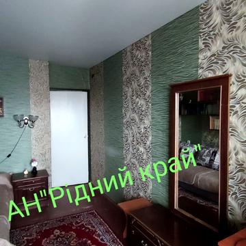 Михайла Грушевського вул., 21