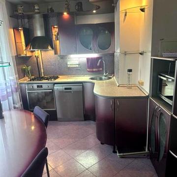 Героїв Дніпра вул., 32