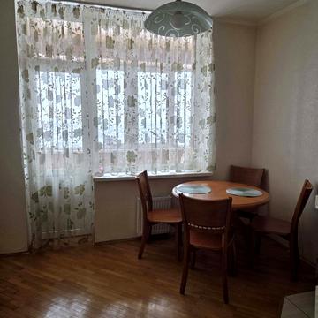 Дніпровська набережна вул., 26-А