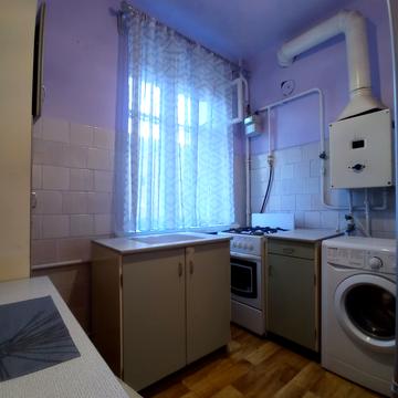 Митрофана Довнар-Запольського вул., 11