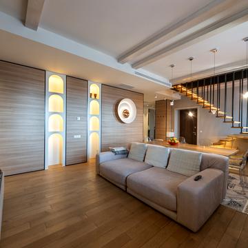 Ярославів Вал вул., 16