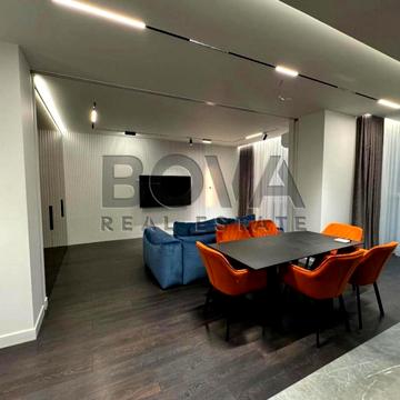 Микільсько-Слобідська вул., 8