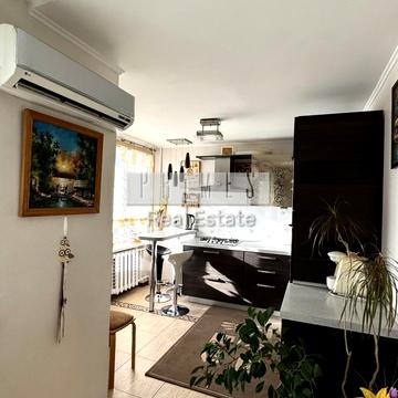 Князів Острозьких вул. (Московська), 17/2