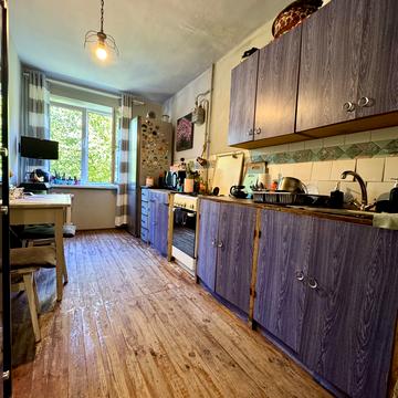 Гната Хоткевича вул., 32