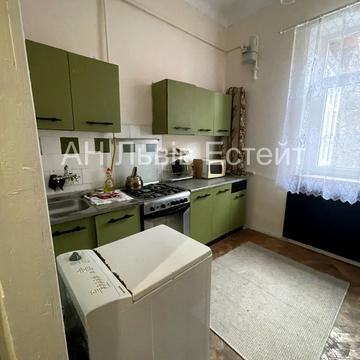 Марка Вовчка вул., 27