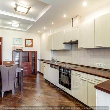 Валерія Лобановського просп. (Червонозоряний), 4-А