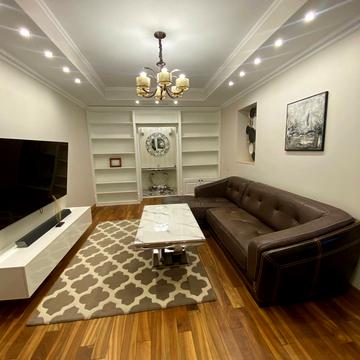 Володимира Івасюка просп. (Героїв Сталінграду), 2-Д