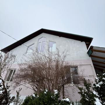 Варшавська вул., 22