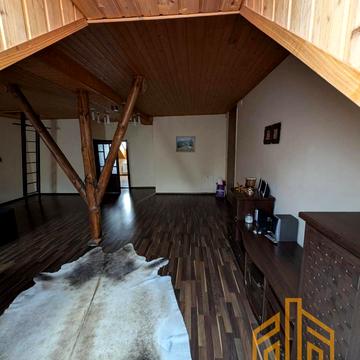 Юрія Гойди вул., 24