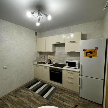 Вишняківська вул., 4