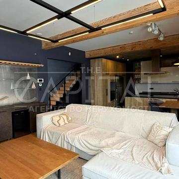 Золоті Джерела вул., 11