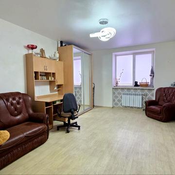 Мирна вул., (Будинок 1)