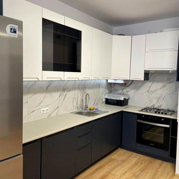 Пасічна вул., 181