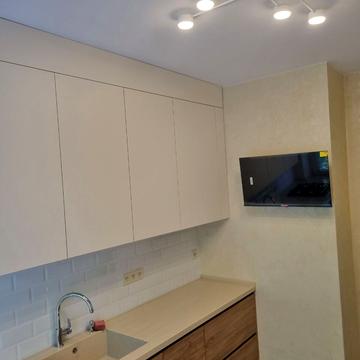 Героїв Майдану вул. (Гвардійська), 30