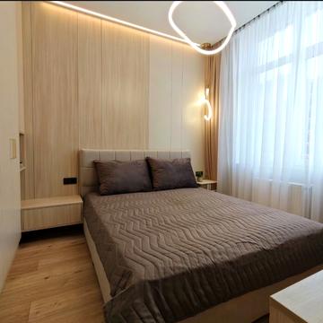 Краснова вул., (67 перлина)