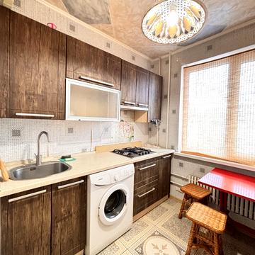 Перемоги просп., 48а