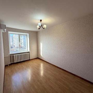 Відродження просп., 16