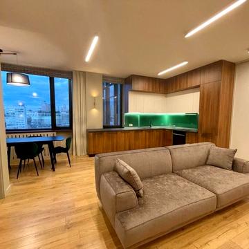 Антоновича вул. (Горького), 44