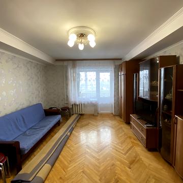 Кубанської України вул. (Маршала Жукова), 33