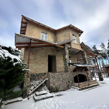 Варшавська вул.