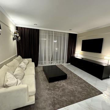 Набережна Перемоги вул., 7