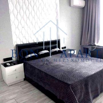 Берестейський просп. (Перемоги), 5-В