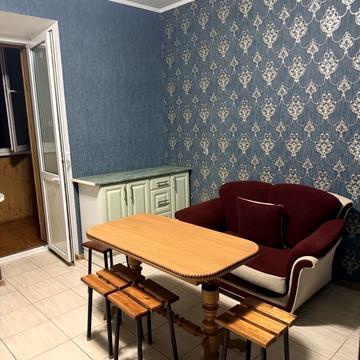 Вишняківська вул., 9