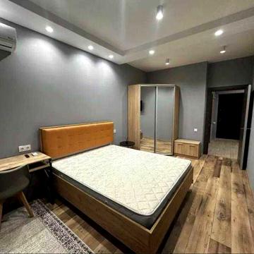 Предславинська вул., 42-А