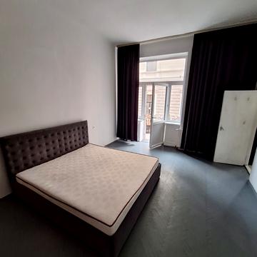 Олександра Доброго вул., 7