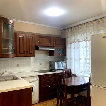 Оболонський просп., 37