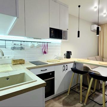 Богдана Хмельницького вул., 32