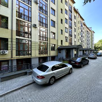 Іллі Мечникова вул., 20