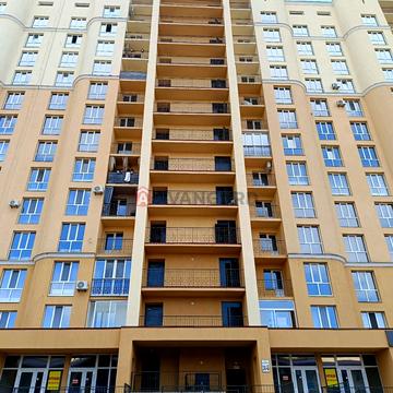 Валерія Лобановського вул., 30-Б