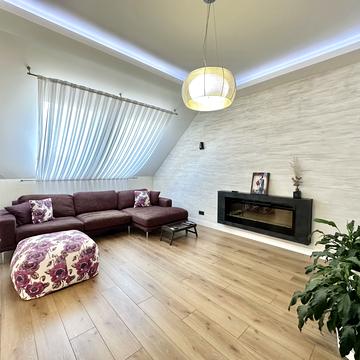 Дніпровські Пороги вул., 15-Г