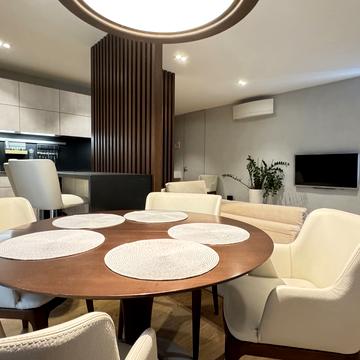 Зарічна вул., 1-Б