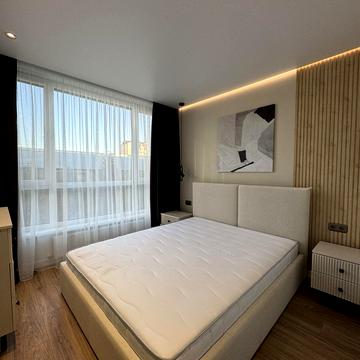 Євгена Коновальця вул., 37-А