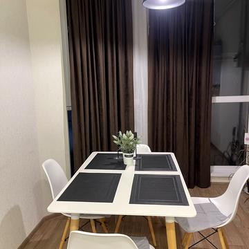 Щаслива вул., 52