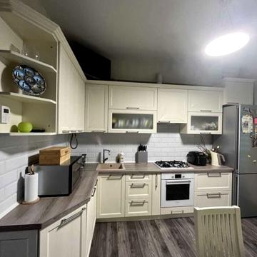 Професора Івана Ковалика вул., 6а