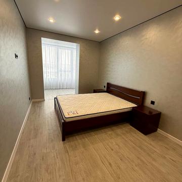 Гетьманська вул., 1