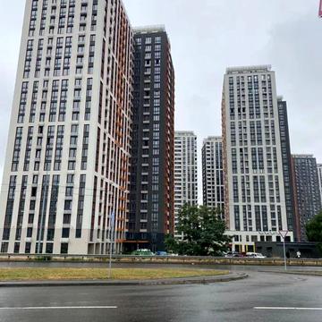 Дніпровська набережна вул., 18-Б