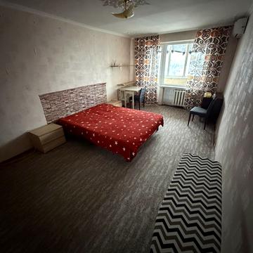 Кудрявська вул., 31-33