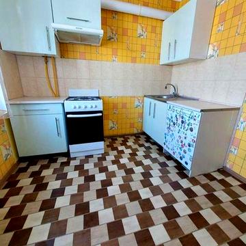 Смілянська вул., 128