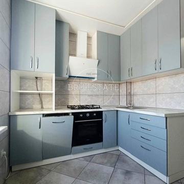 Ревуцького вул., 29