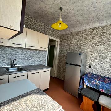 Велика Набережна вул. (50-річчя СРСР), 41а