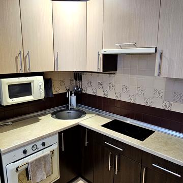 Майборського вул., 1