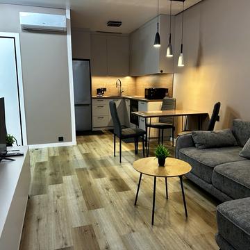 Олександра Олеся вул., 10